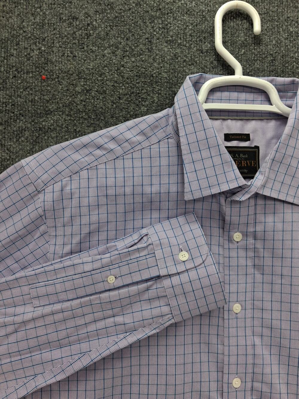 Jos A Bank Shirt Mens XL Button Up Tailored Fit Reserve Long Sleeve